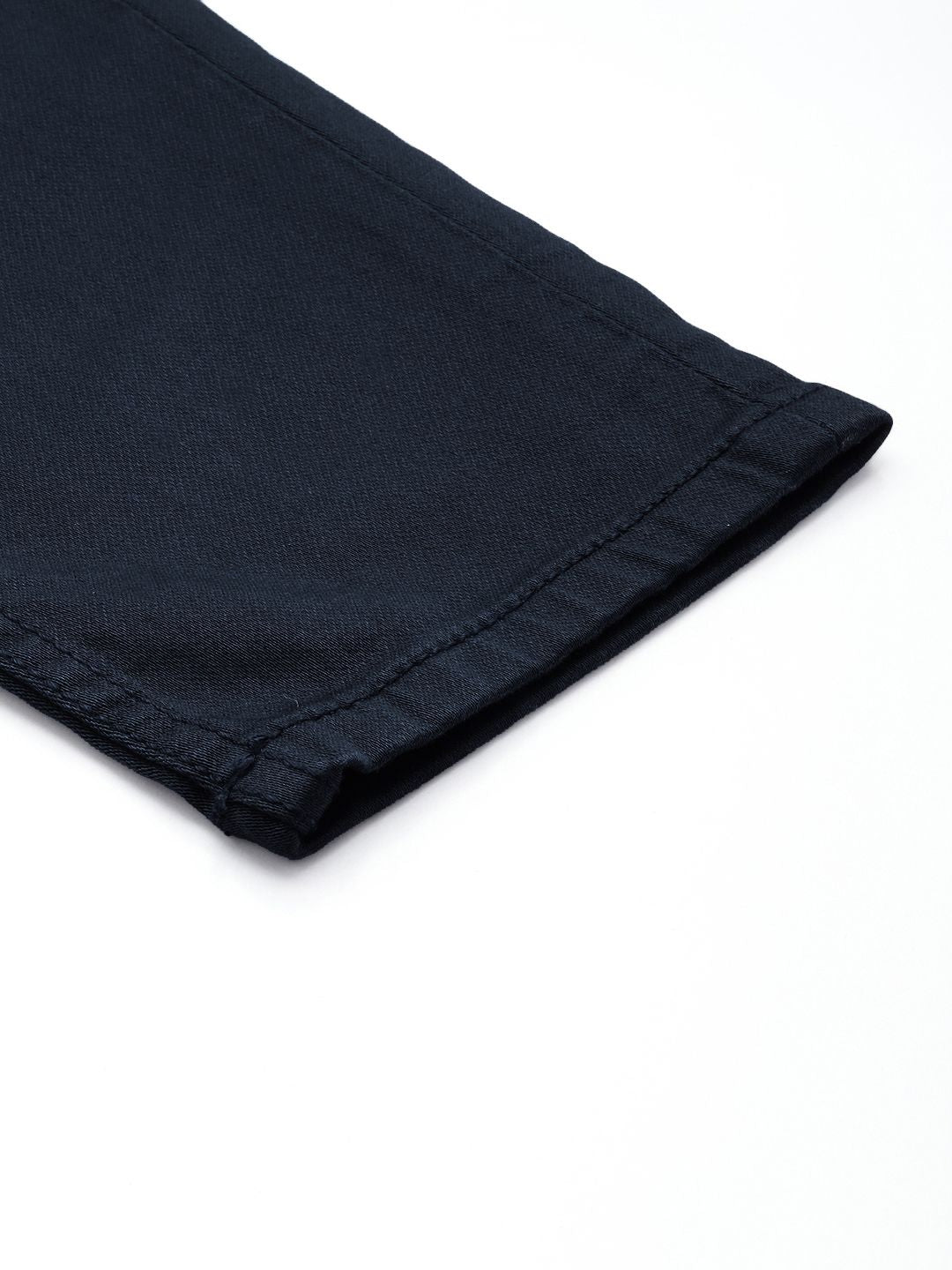 Being Human Men Skinny Fit Mid-Rise Stretchable Cropped Jeans