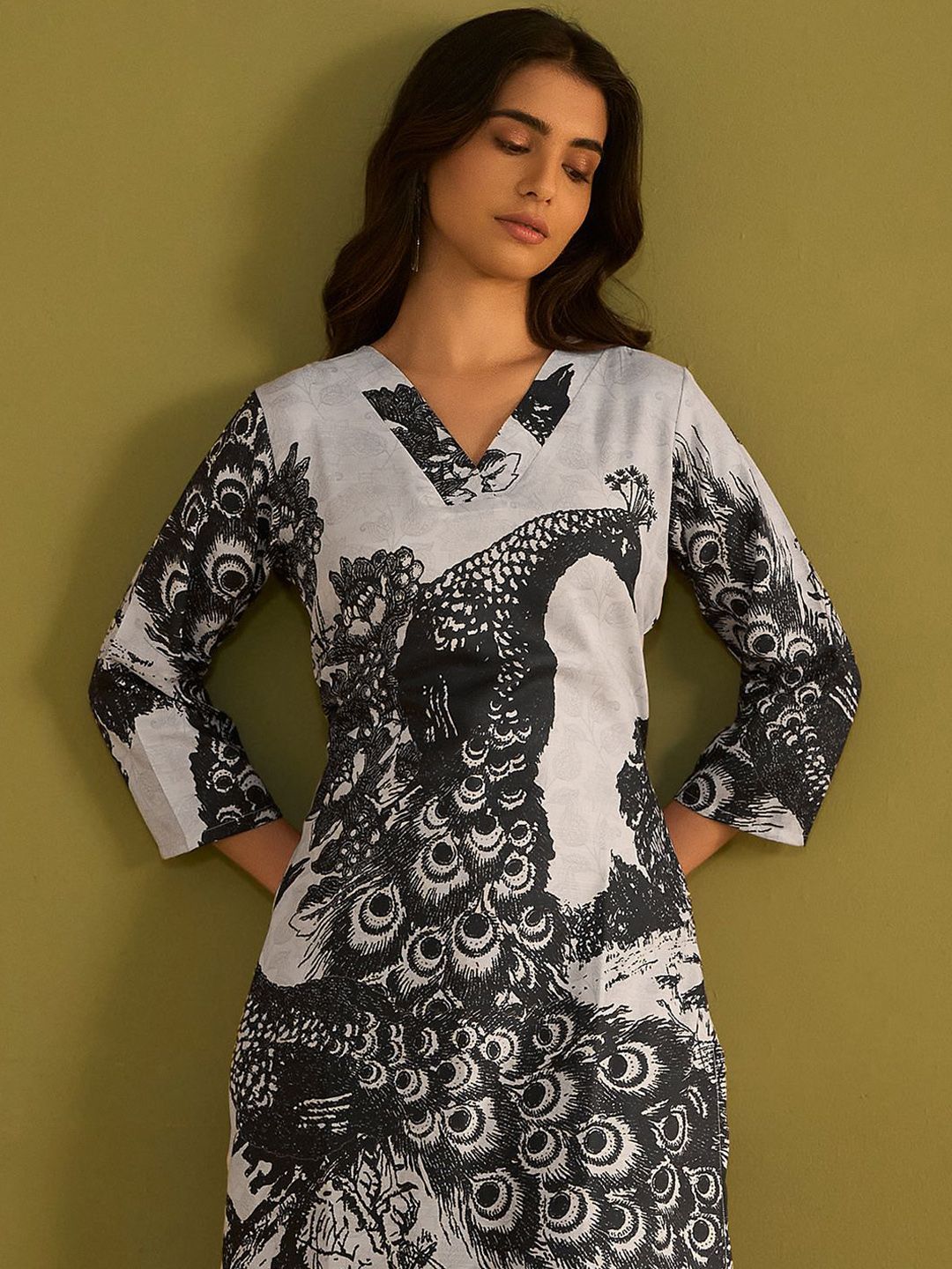 Indo Era Women Floral Printed Regular Pure Cotton Kurta with Trousers
