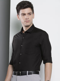 The Indian Garage Co. X Luxe Men Solid Slim Fit Opaque Formal Shirt