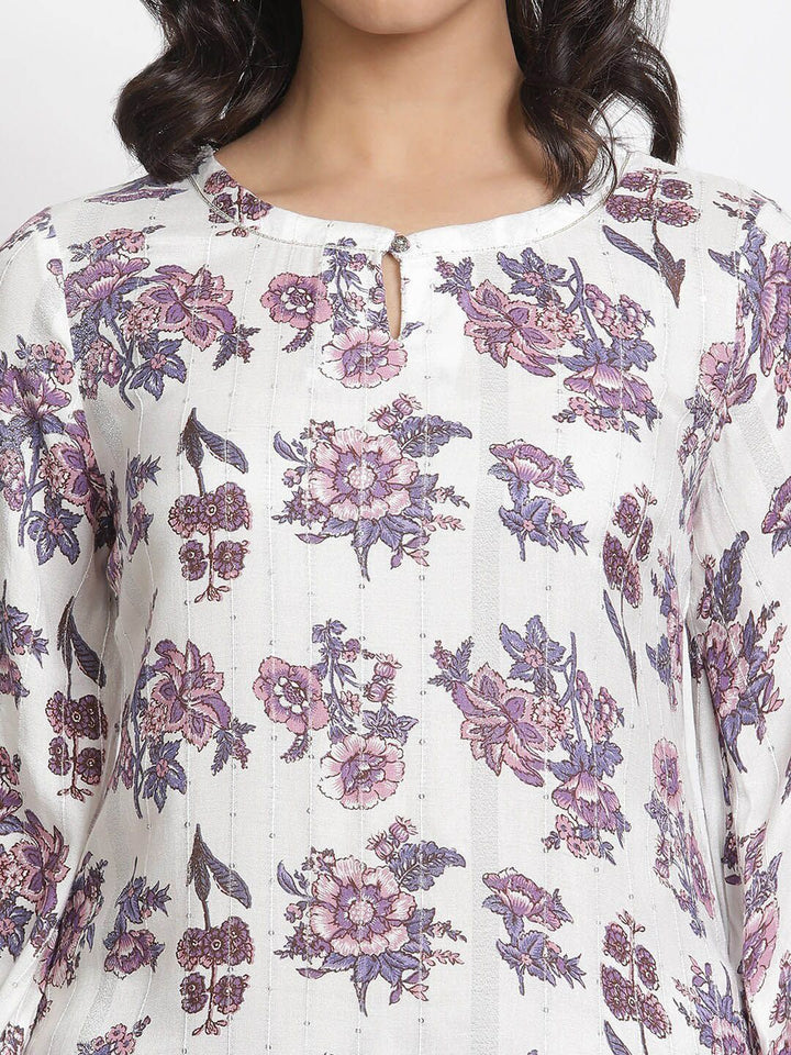 W Women Floral Printed Regular Gotta Patti Round Neck Straight Kurta With Trouser