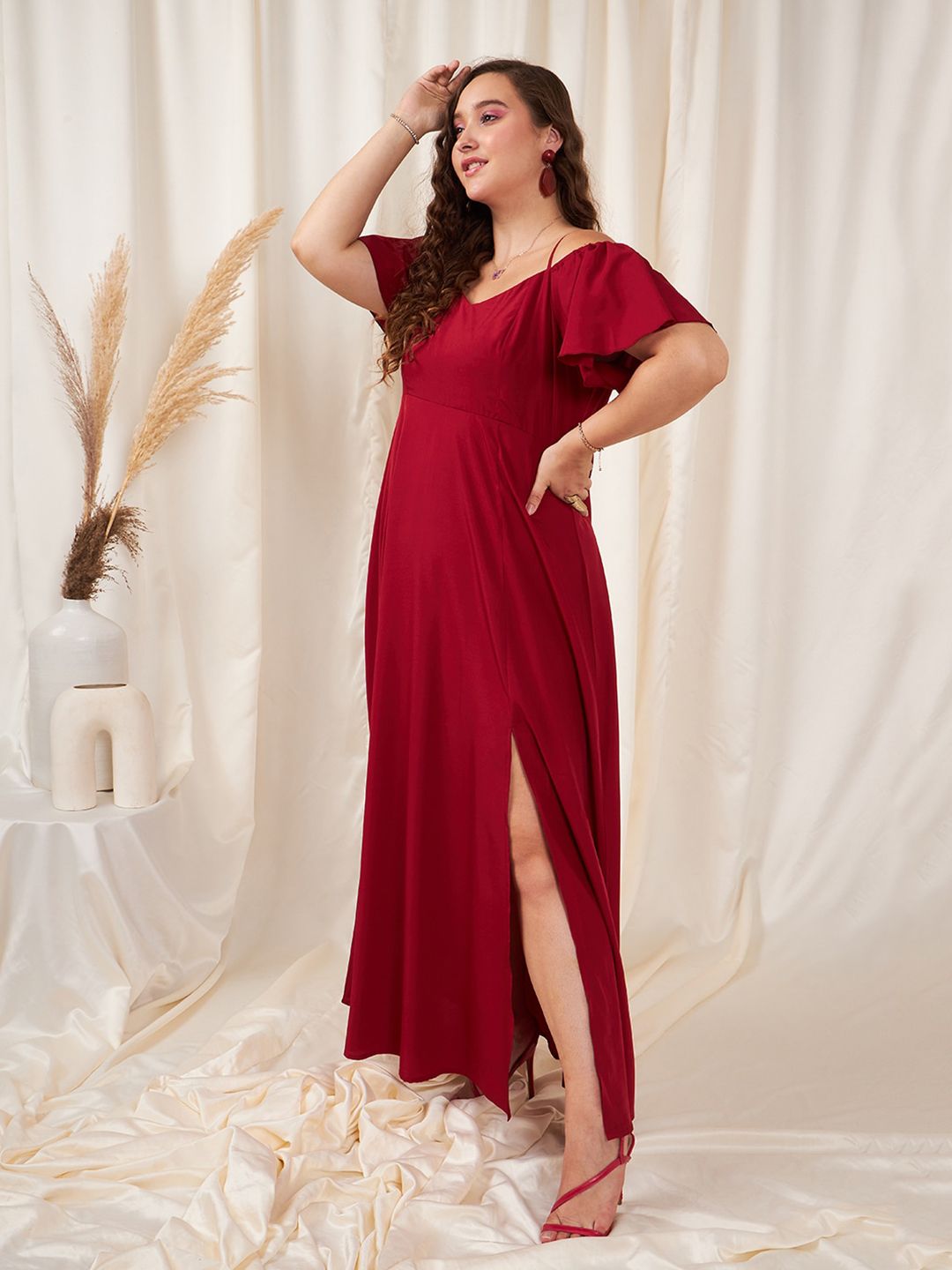 Berrylush Curve Red Plus Size Shoulder Straps Cold Shoulder Sleeves Maxi Dress