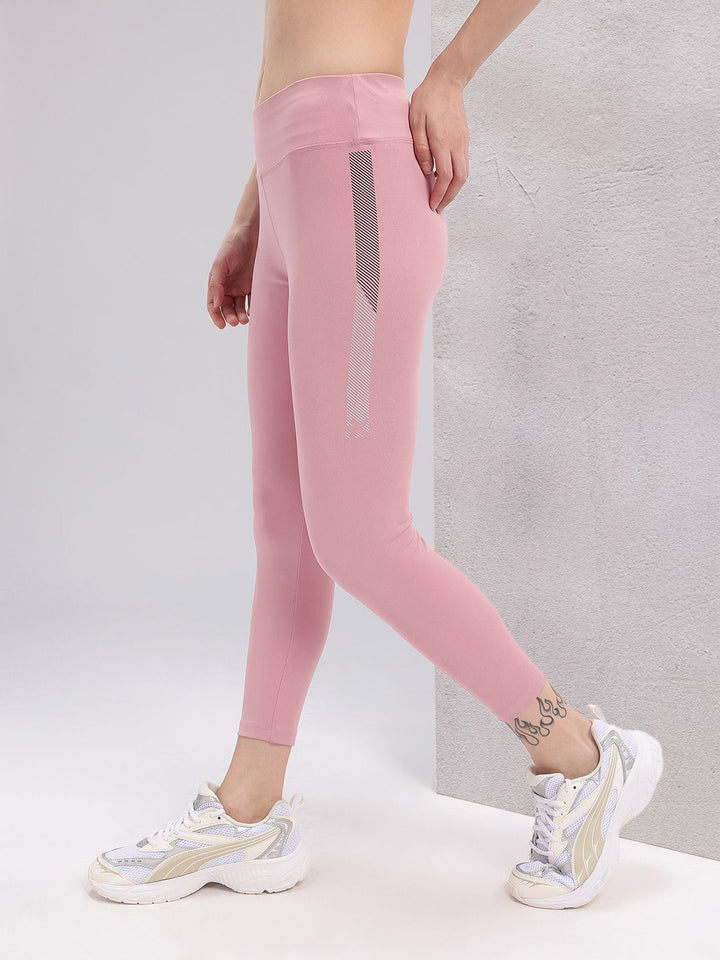 HRX by Hrithik Roshan Women Printed Detail Cropped Training Tights