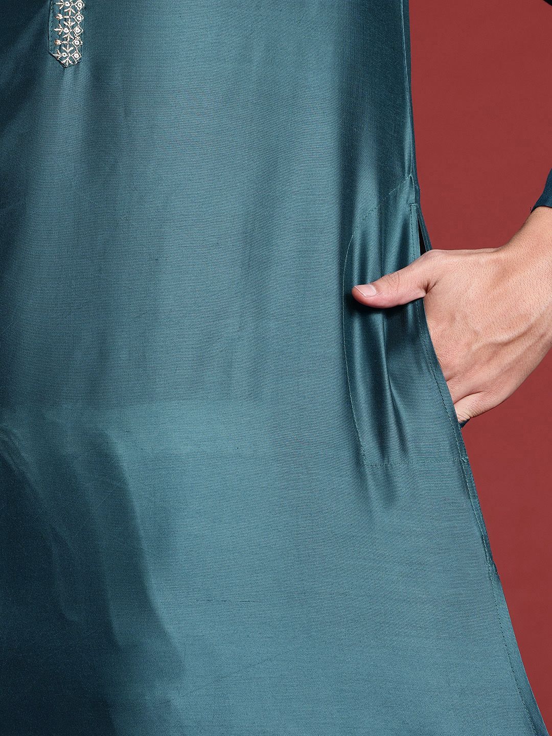 Anouk Thread Work Fusion Kurta