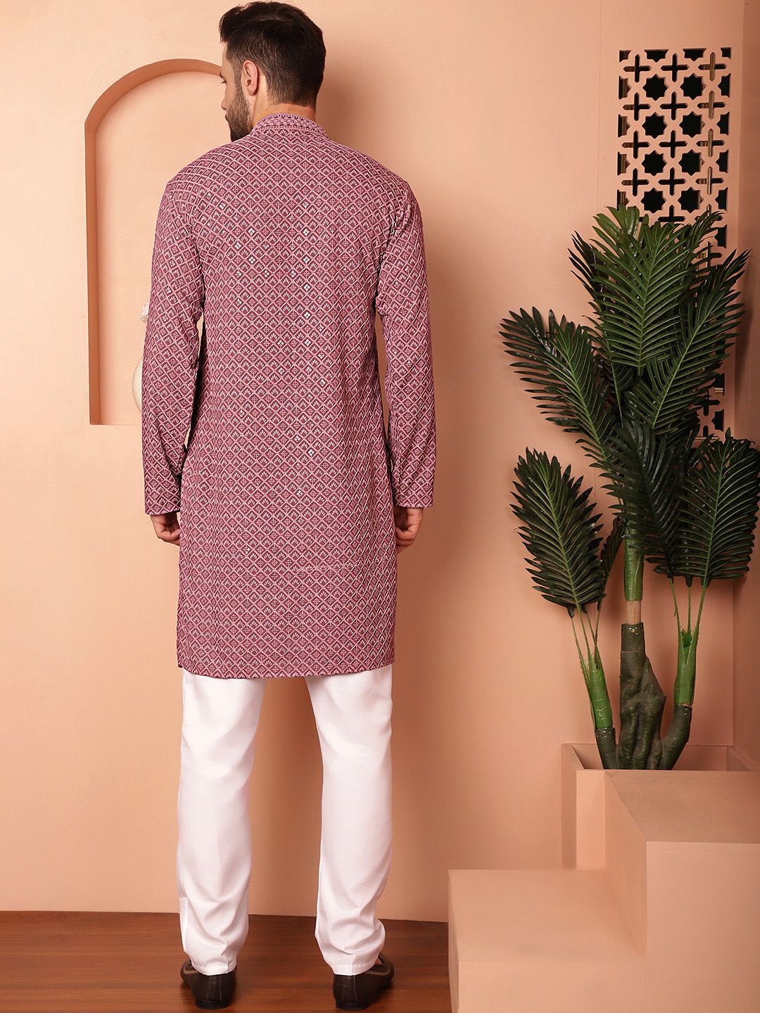 Jompers Ethnic Motifs Embroidered Regular Thread Work Kurta With Pyjamas