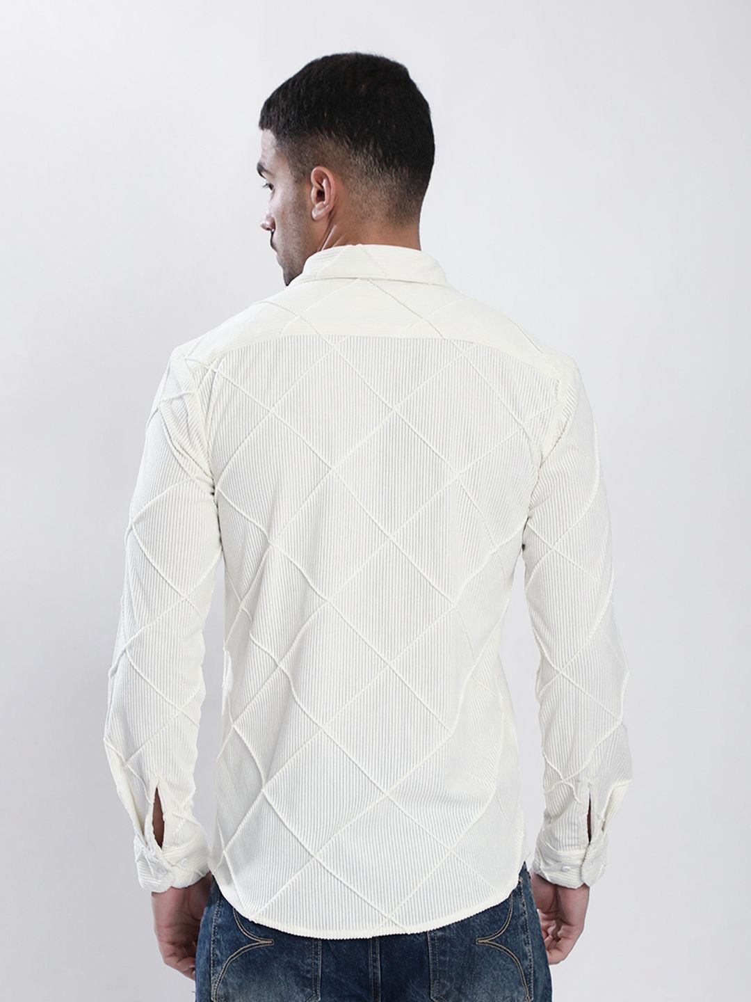 Bene Kleed Men Slim Fit Textured Spread Collar Casual Shirt