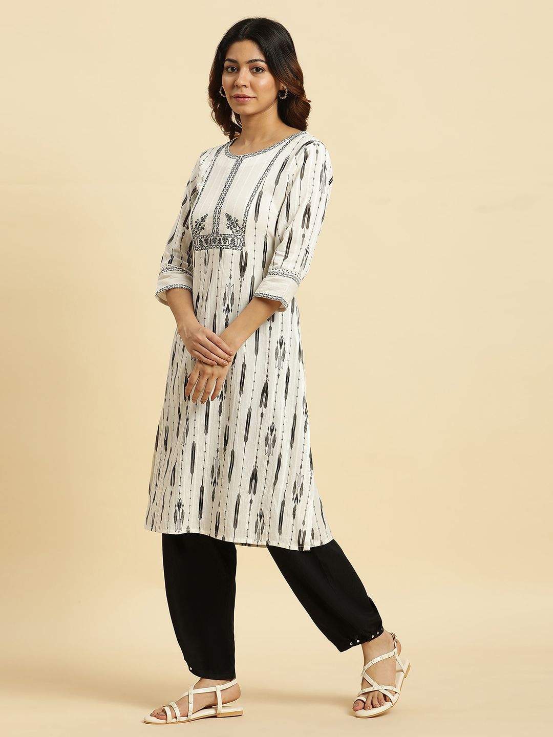 W Abstract Woven Design Thread Work Pure Cotton Kurta
