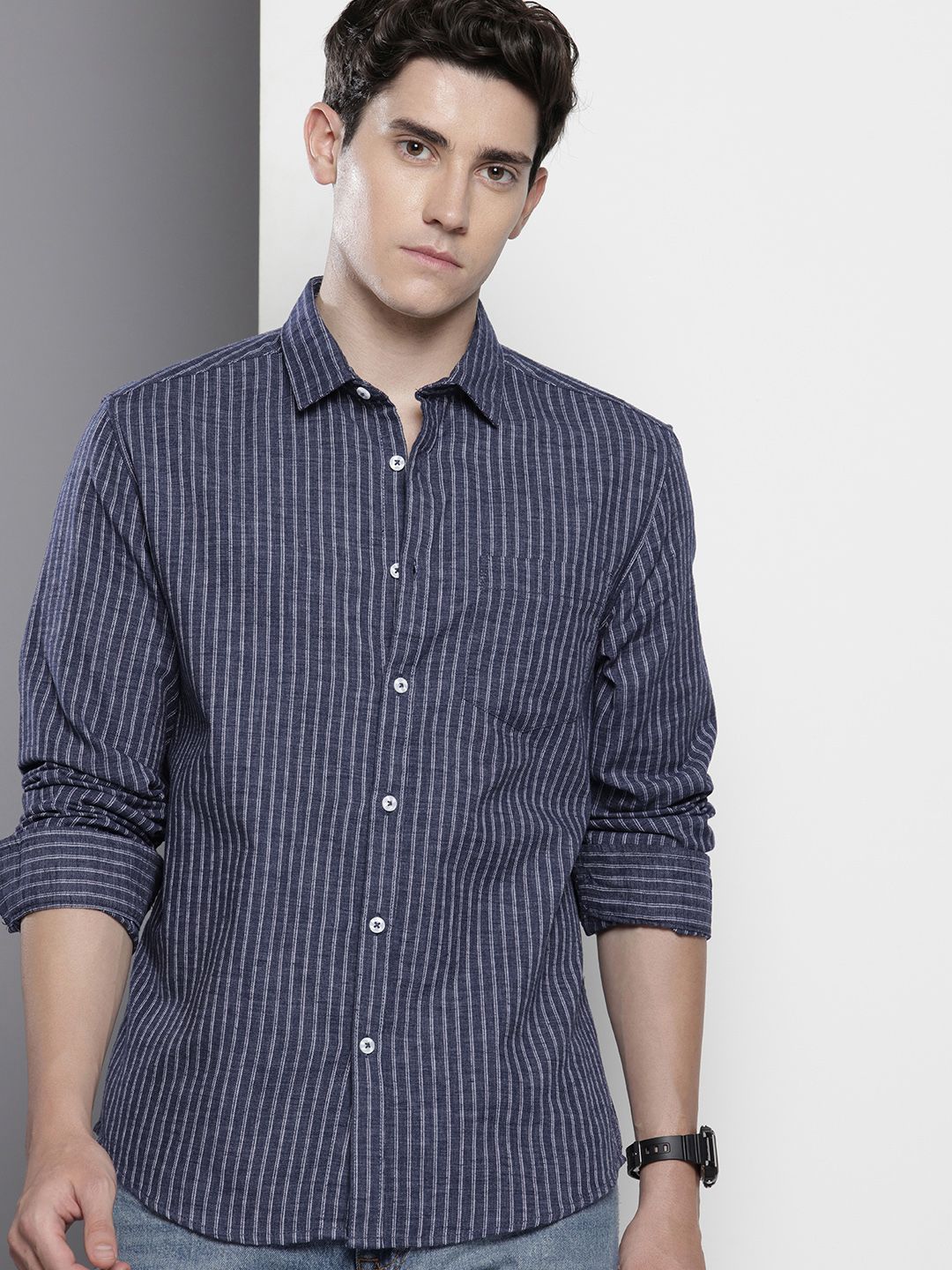 The Indian Garage Co Slim Fit Opaque Striped Casual Shirt