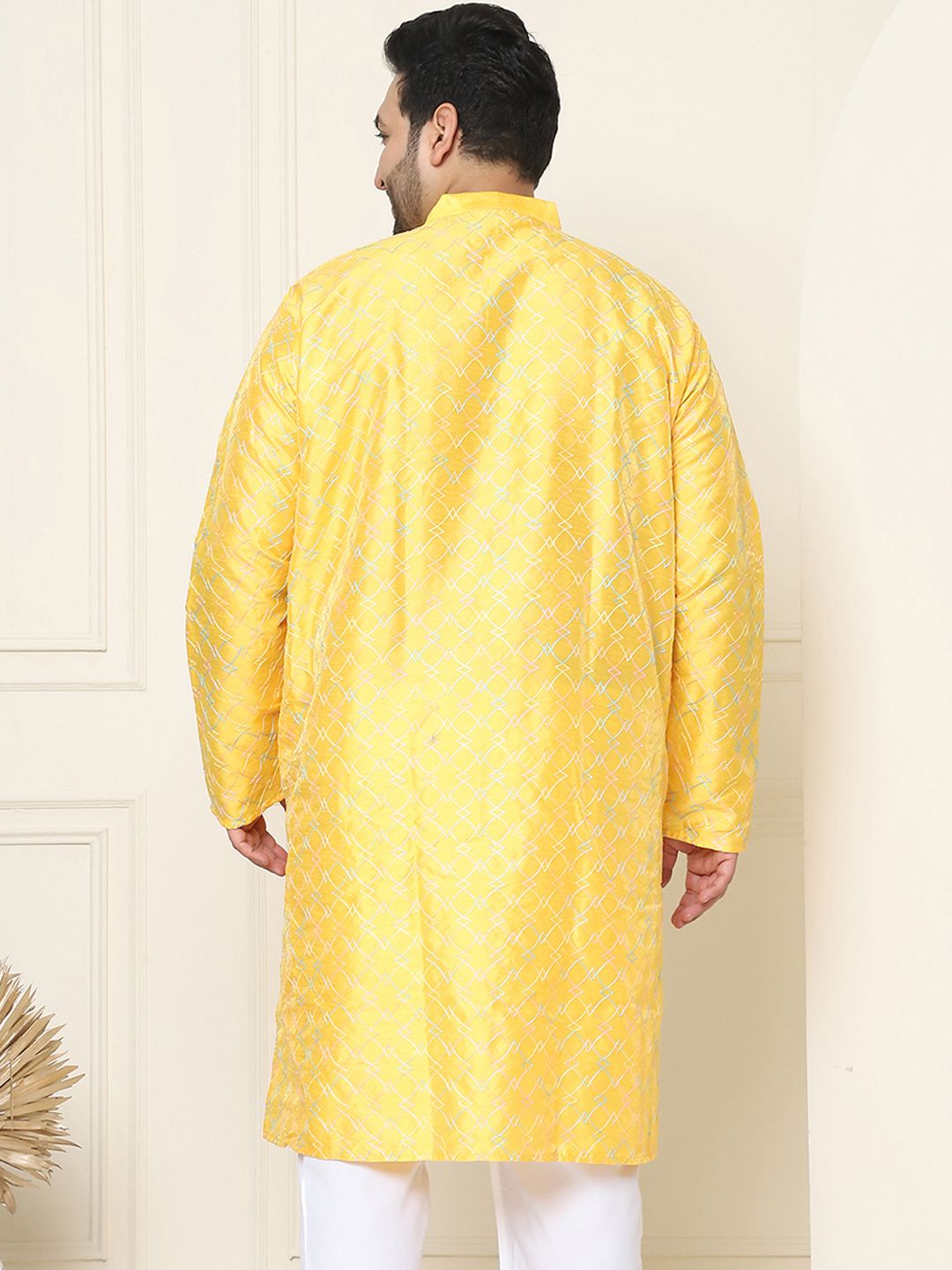 SOJANYA PLUS Embroidered Kurta