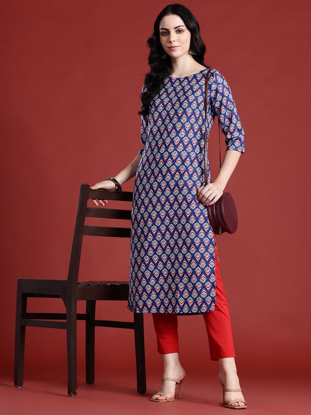 Anouk Floral Printed Boat Neck Straight Kurta