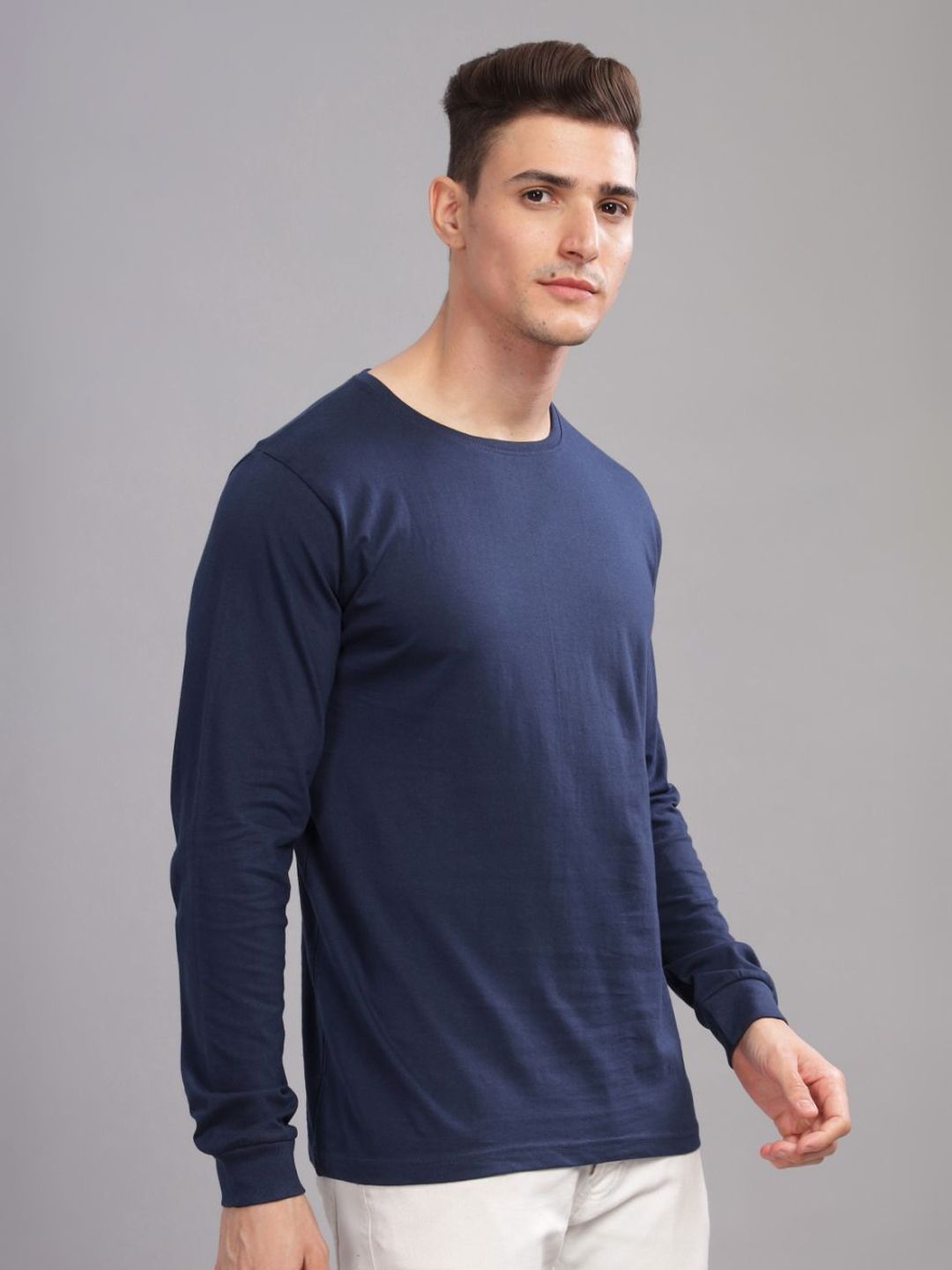 ADRO Men Solid Round Neck T-shirt
