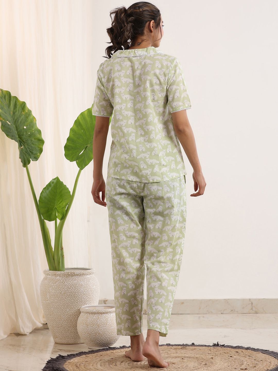 SANSKRUTIHOMES Conversational Printed Pure Cotton Night Shirt And Trousers