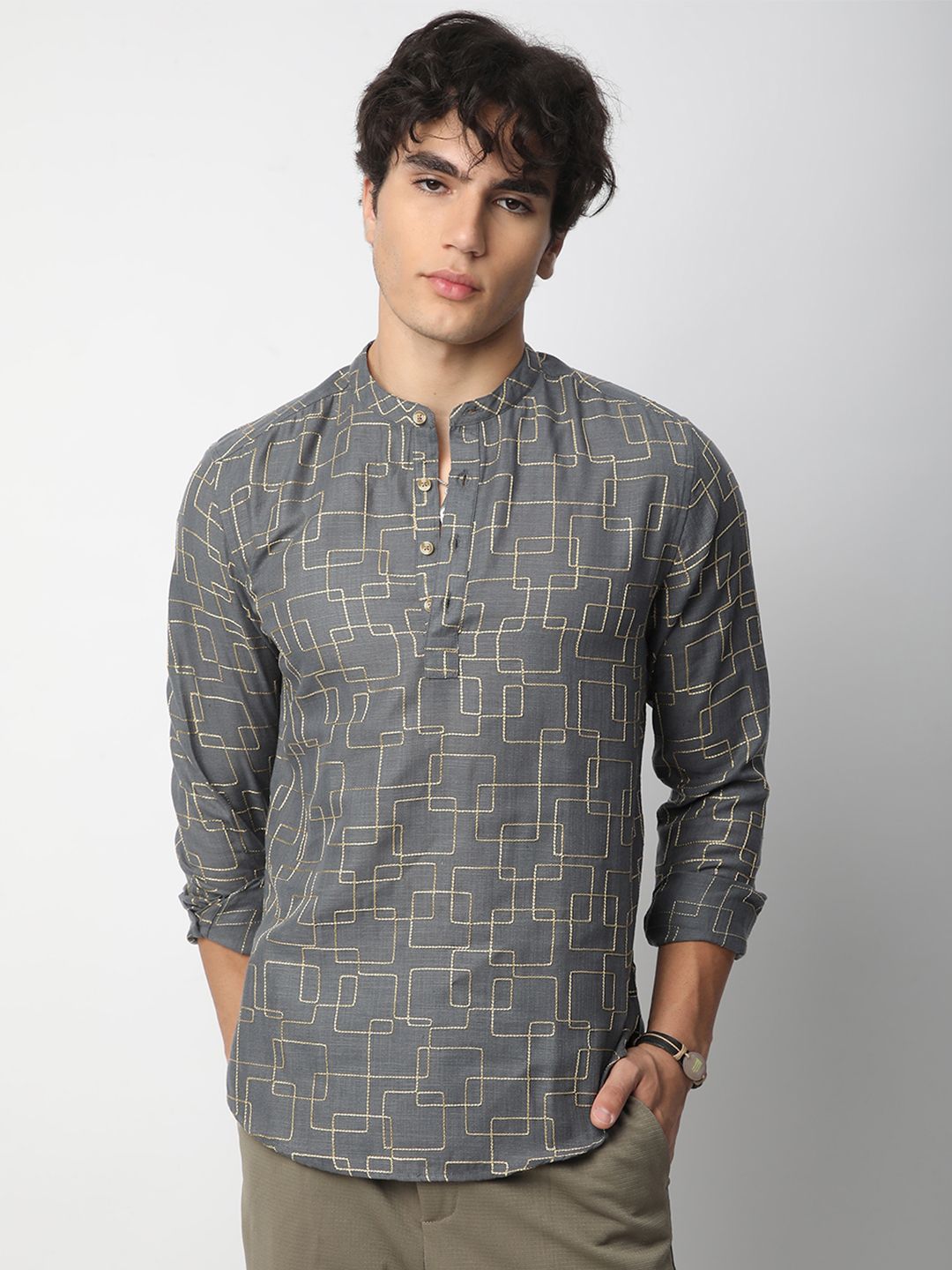 VASTRADO Geometric Embroidered Band Collar Thread Work Straight Kurta