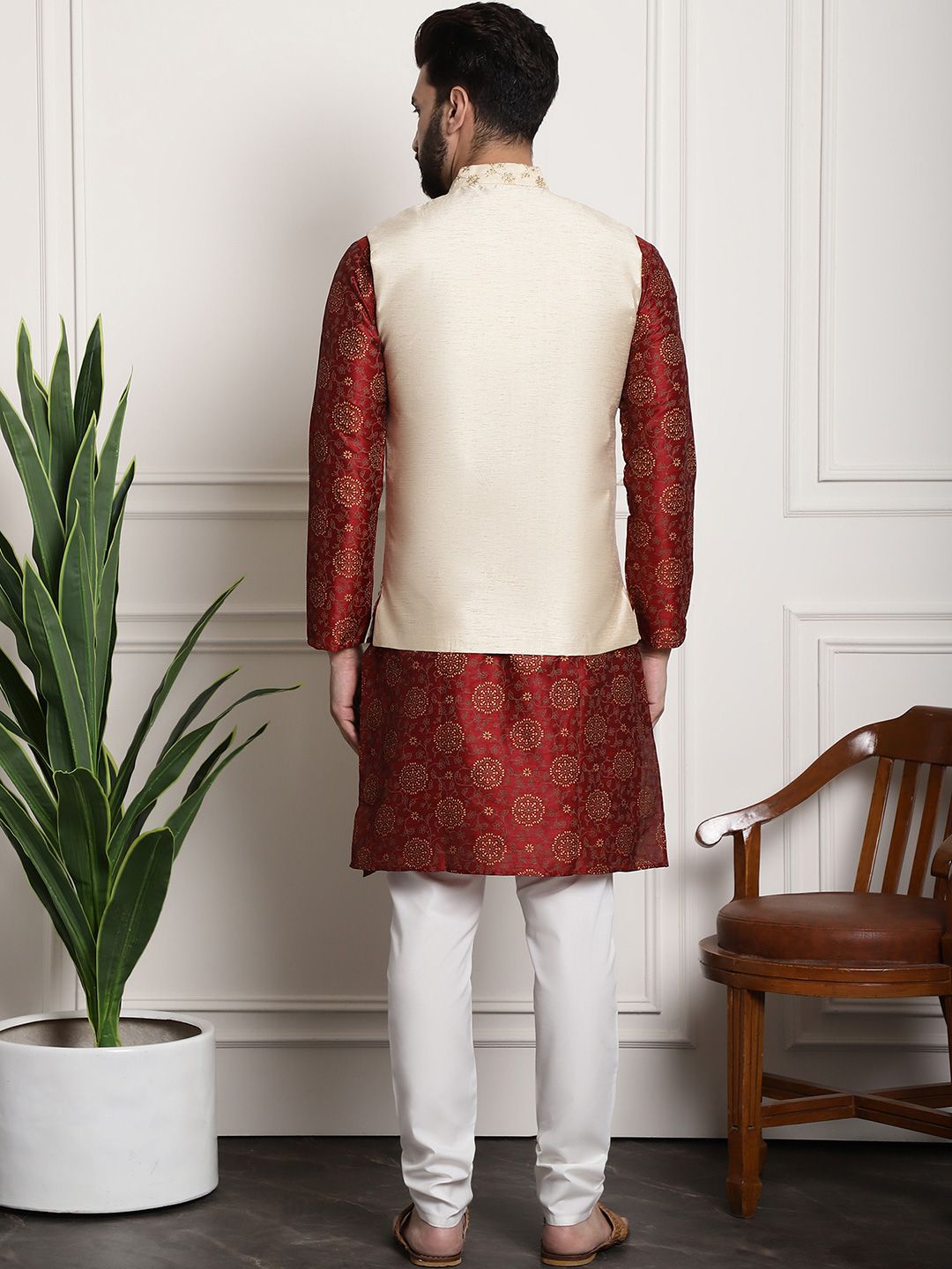 SOJANYA Men Maroon & Gold Floral Straight Kurta Churidar & Sequined Nehru Jacket