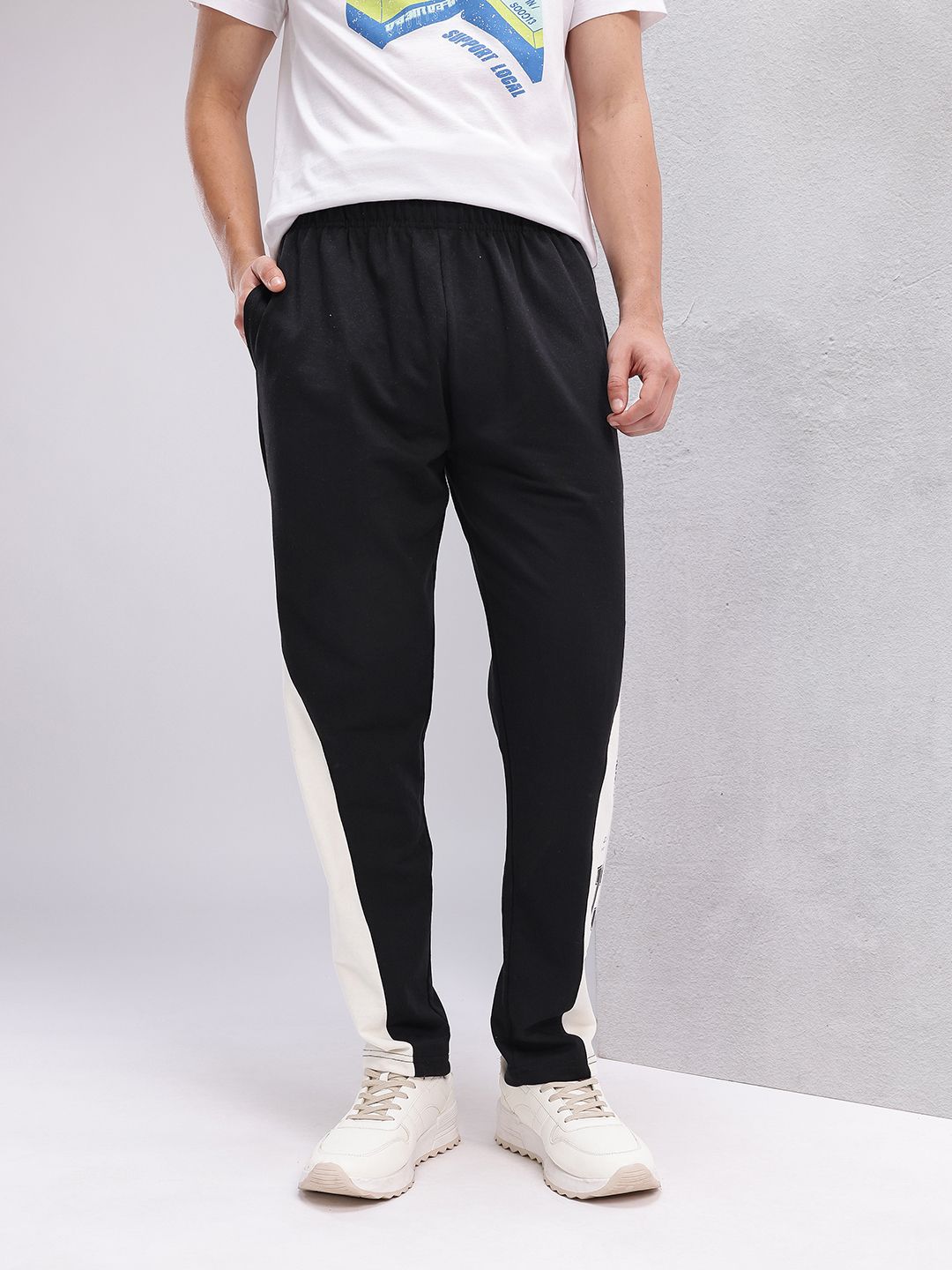HRX by Hrithik Roshan Men Colourblocked Lifestyle Joggers