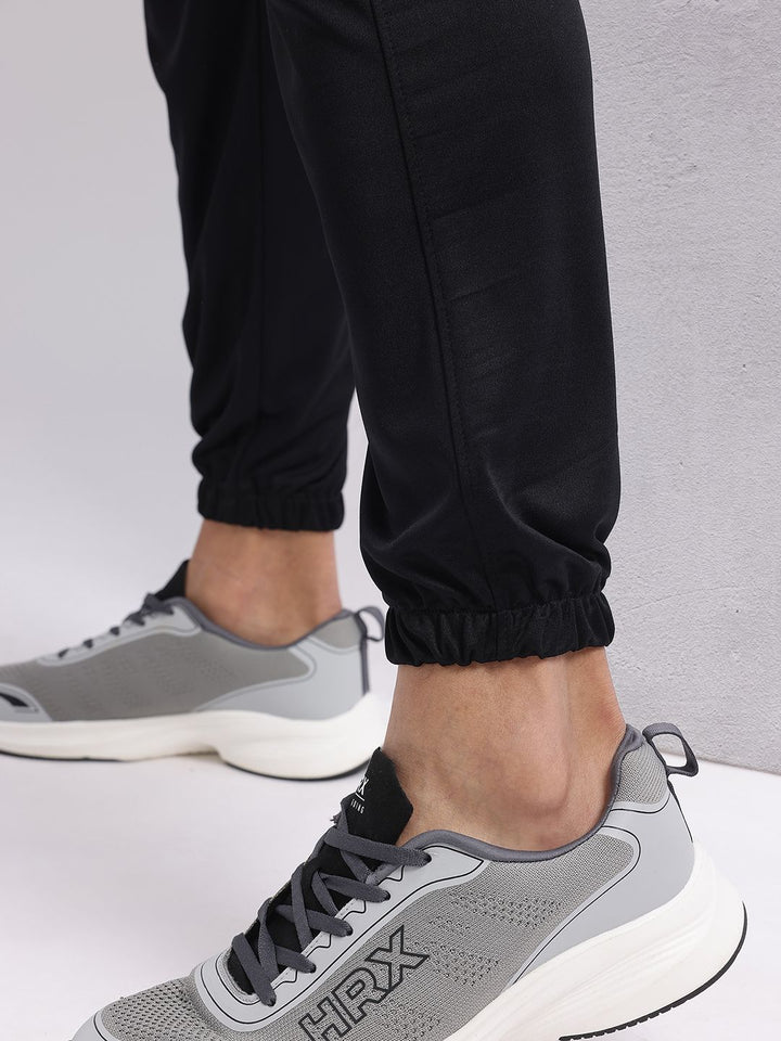 HRX by Hrithik Roshan Men Mid-Rise Typography Print Rapid-Dry Training Joggers