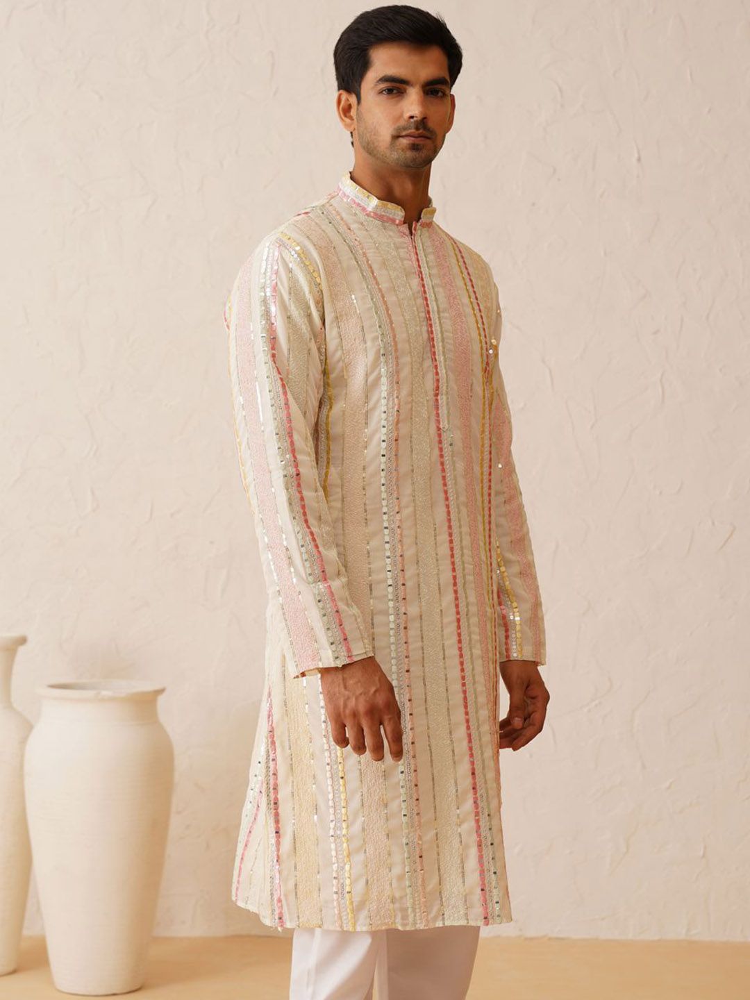 SOJANYA LUXE Kurta Labuci Biasa Sulam Kolar Mandarin dengan Piyama