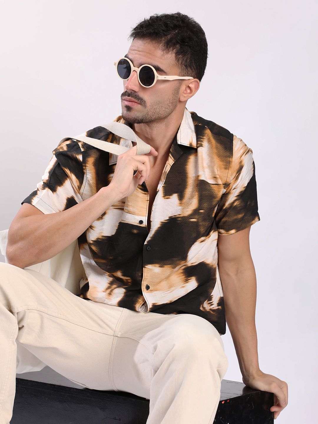 Bene Kleed Men Abstract Printed Cuban Collar Casual Shirt