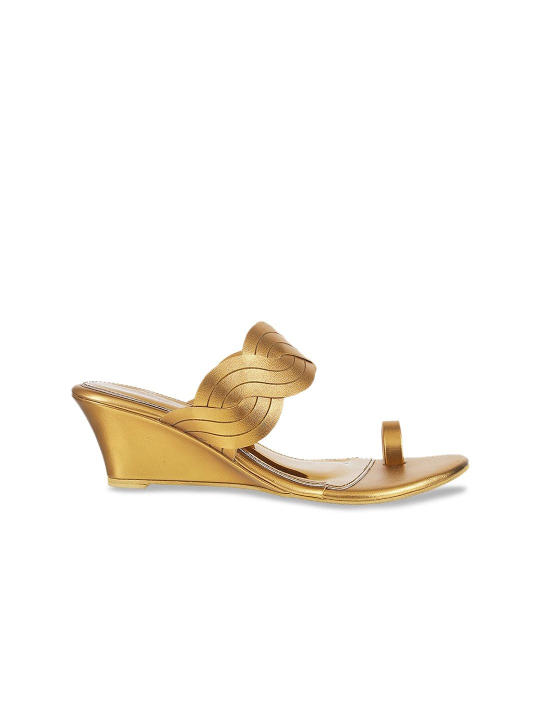 Mochi Women Gold-Toned Woven Design Sandals