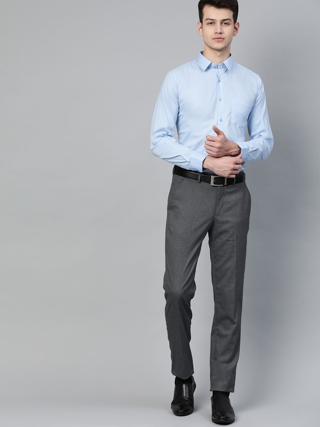 DENNISON Men Blue Smart Slim Fit Solid Water & Stain Repellent Twill Formal Shirt