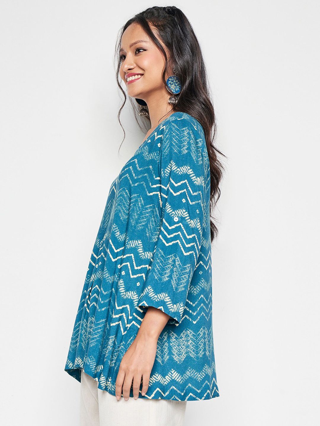 Global Desi Geometric Printed V-Neck A-Line Top