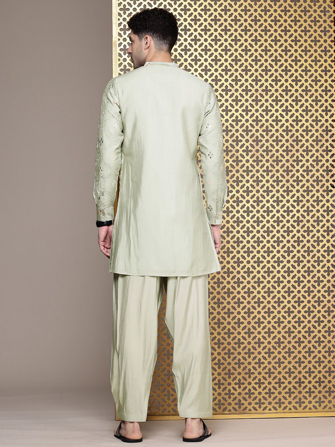 House of Pataudi Ethnic Motifs Embroidered Regular Mirror Work Jashn Kurta with Salwar