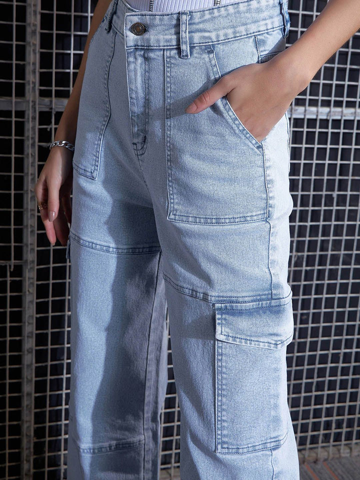 SASSAFRAS Women Straight Fit High-Rise Heavy Fade Stretchable Cargo Jeans