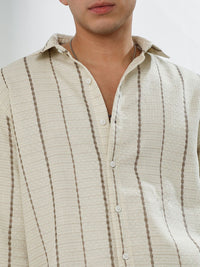 Campus Sutra Men Comfort Fit Textured Spread Collar Cotton Casual Shirt