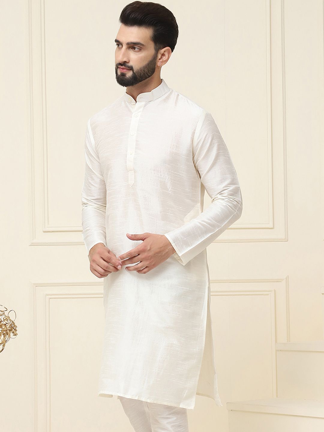 SOJANYA Men Off-White Solid Straight Kurta