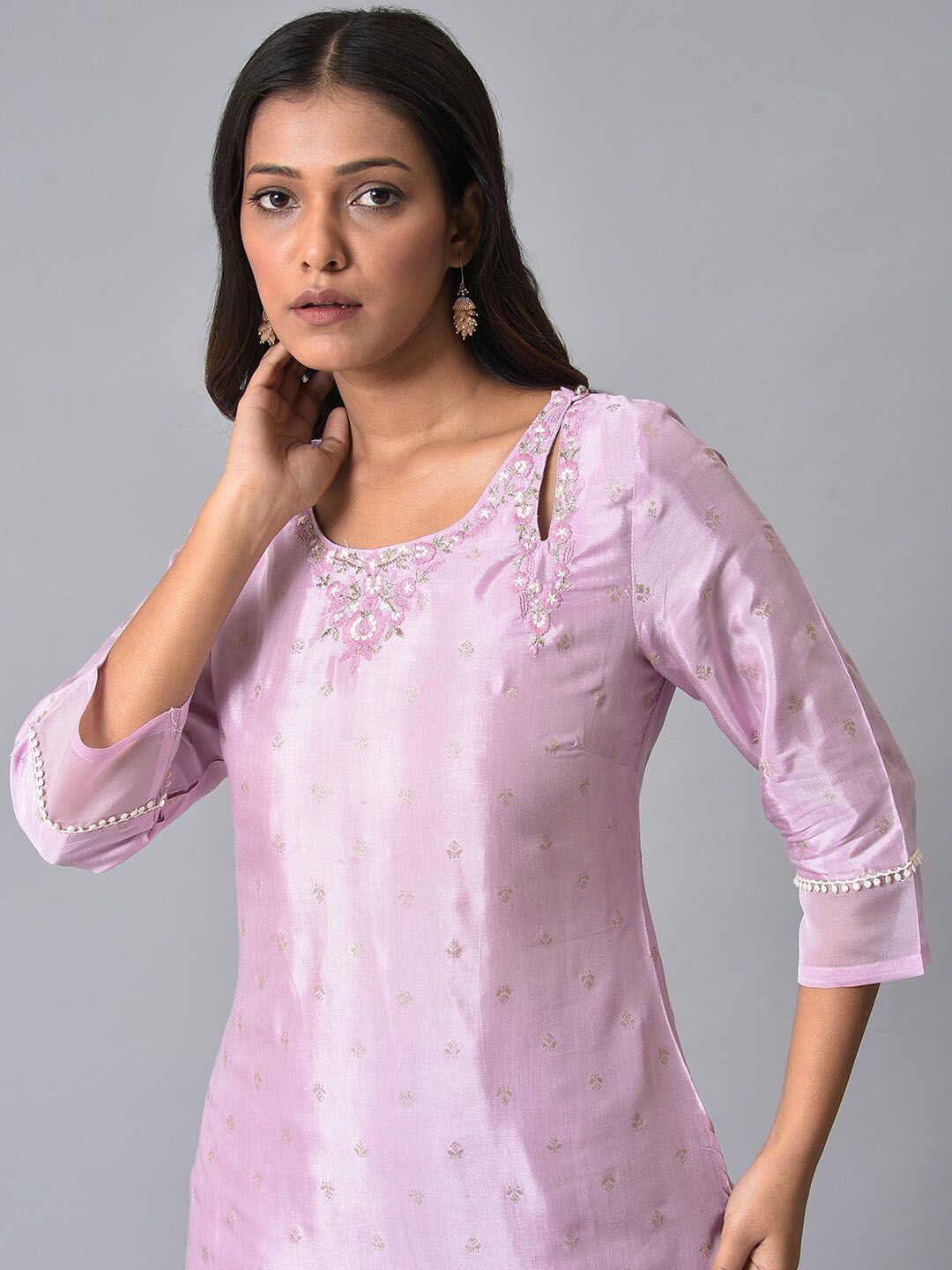 W Ethnic Motifs Printed Thread Work Straight Kurta With Trousers