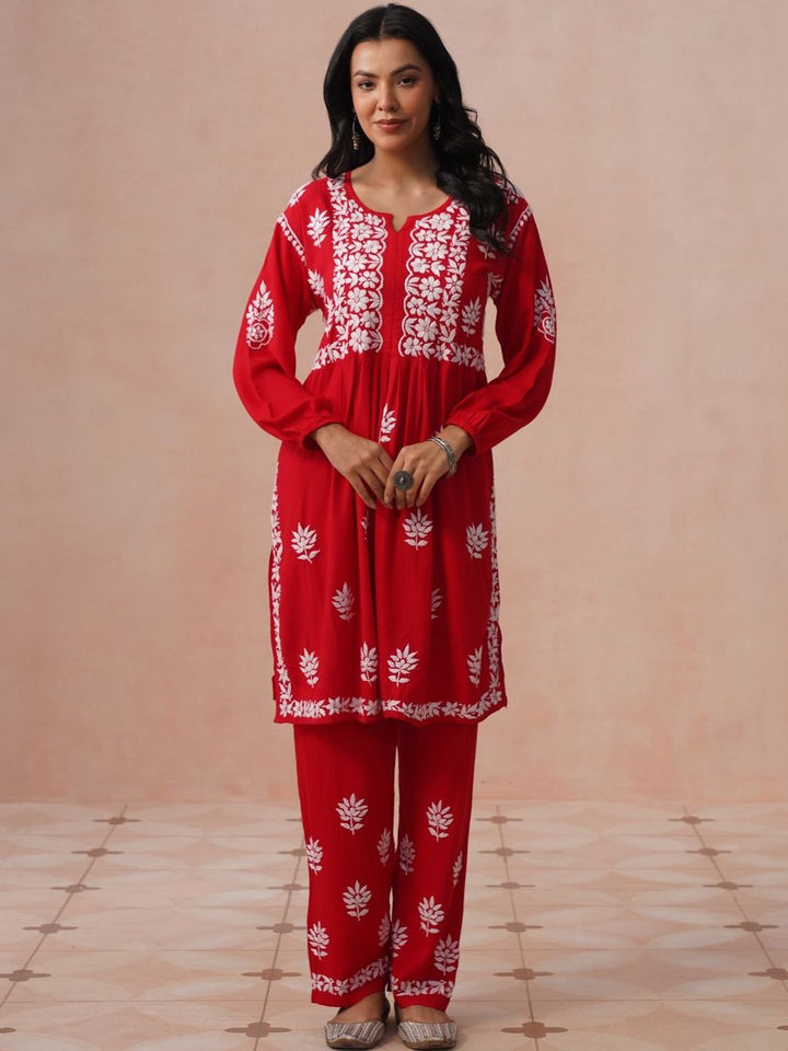 House of Chikankari Women Regular Chikankari Kurta with Trousers