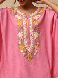 House of Chikankari Crafts Aari Embroidered Solid Women's Kaftan Set - Pink