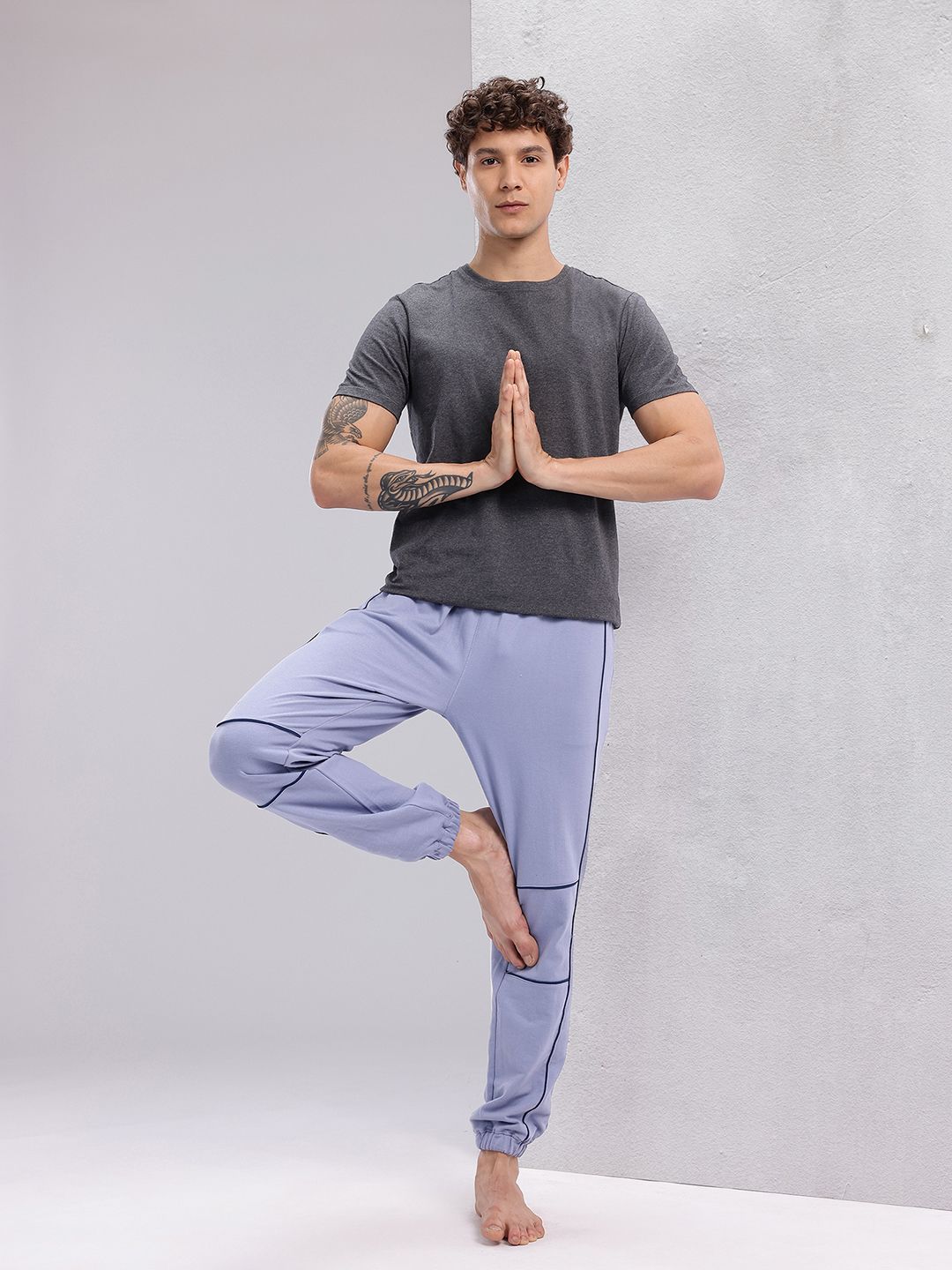 HRX by Hrithik Roshan Men Taping-Detail Yoga Joggers