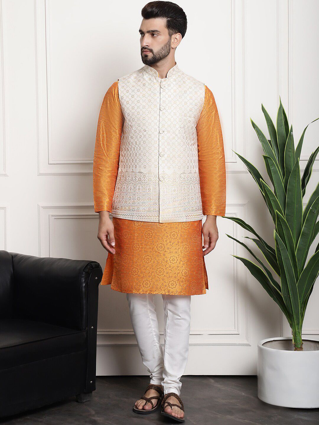 SOJANYA Floral Printed Regular Kurta & Churidar With Nehru Jacket