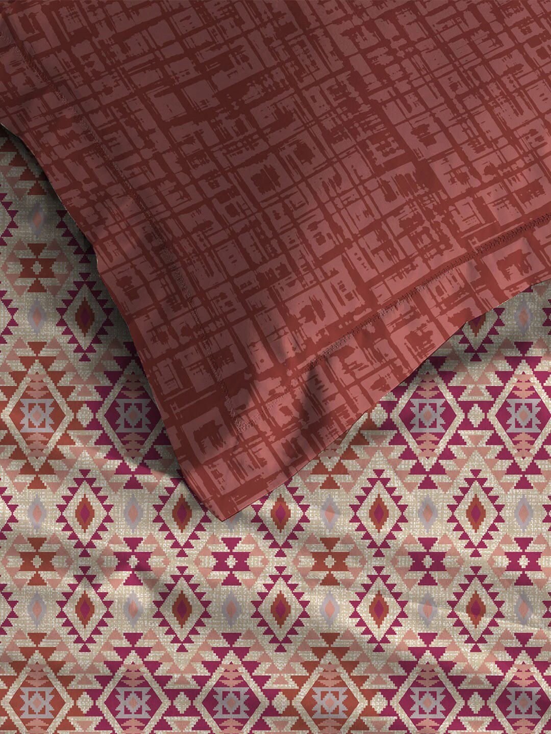 MYTRIDENT Aria Red Urban Comfort Flat 144TC Queen Cotton 1 Bedsheet with 2 Pillow Covers