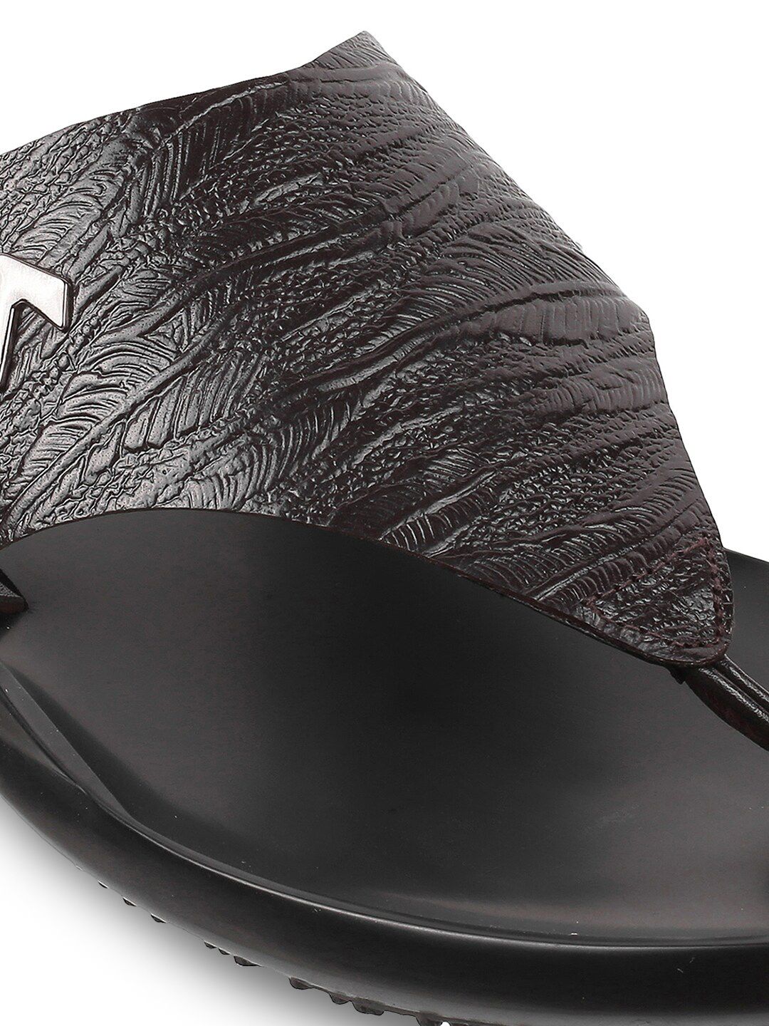 Metro Men Textured Leather Comfort Sandals