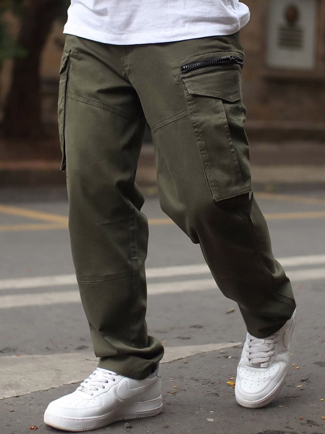 Powerlook Men Olive Green Clean Look Pure Cotton Cargo Jeans