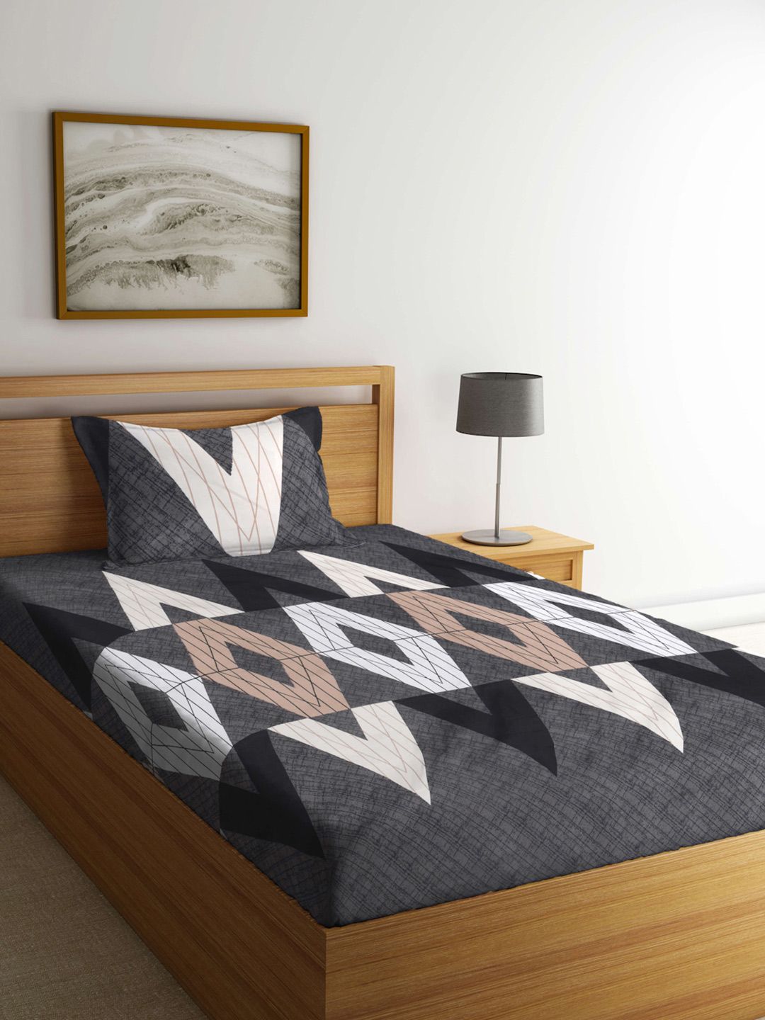 KLOTTHE Grey & White Geometric Printed 300 TC Fitted Single Bedsheet & Pillow Cover