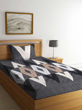 KLOTTHE Grey & White Geometric Printed 300 TC Fitted Single Bedsheet & Pillow Cover