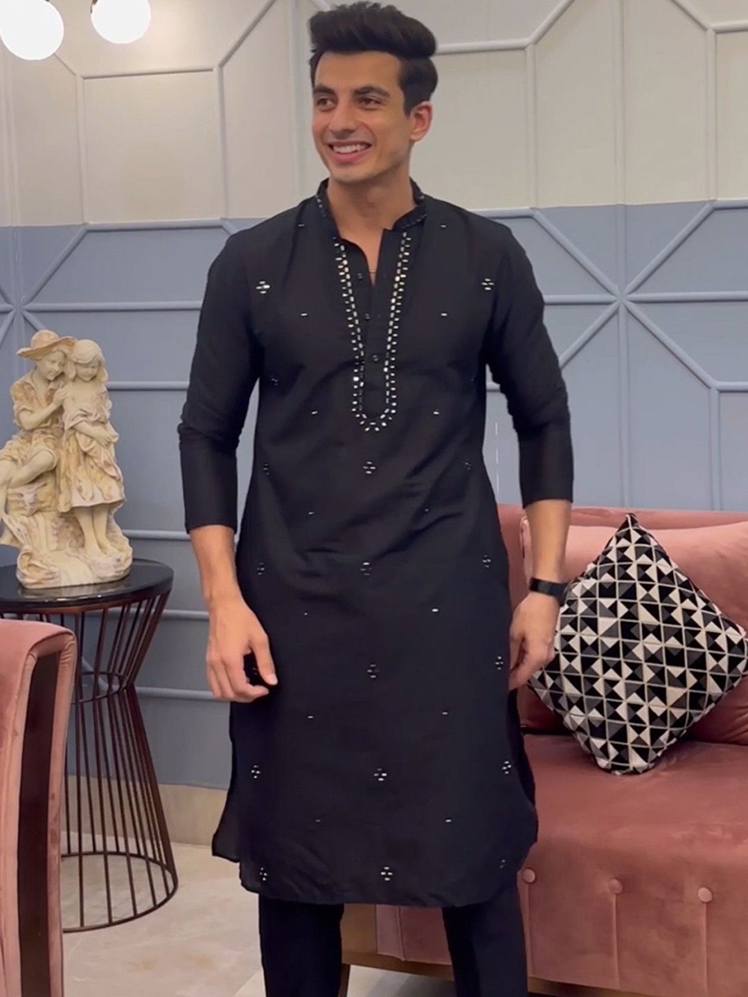 KISAH Geometric Embroidered Mirror Work Kurta