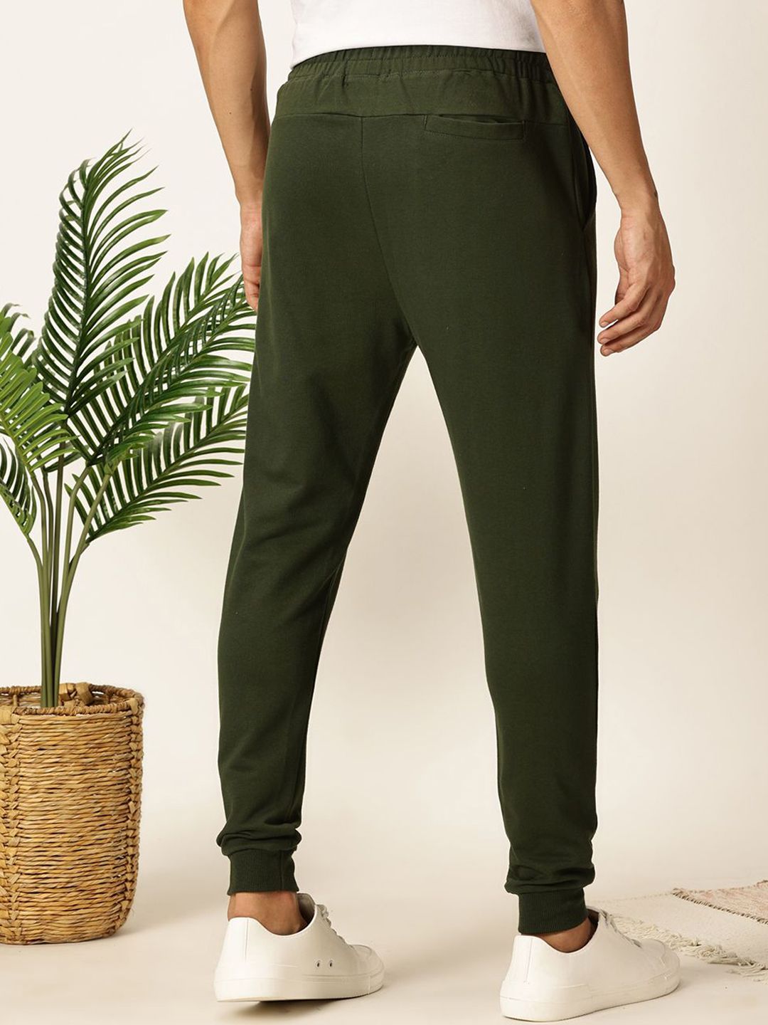 Thomas Scott Men Slim-Fit Mid Rise Joggers