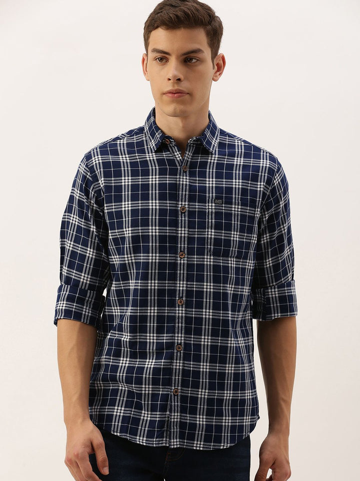 The Indian Garage Co Men Navy Blue & White Slim Fit Checked Casual Shirt