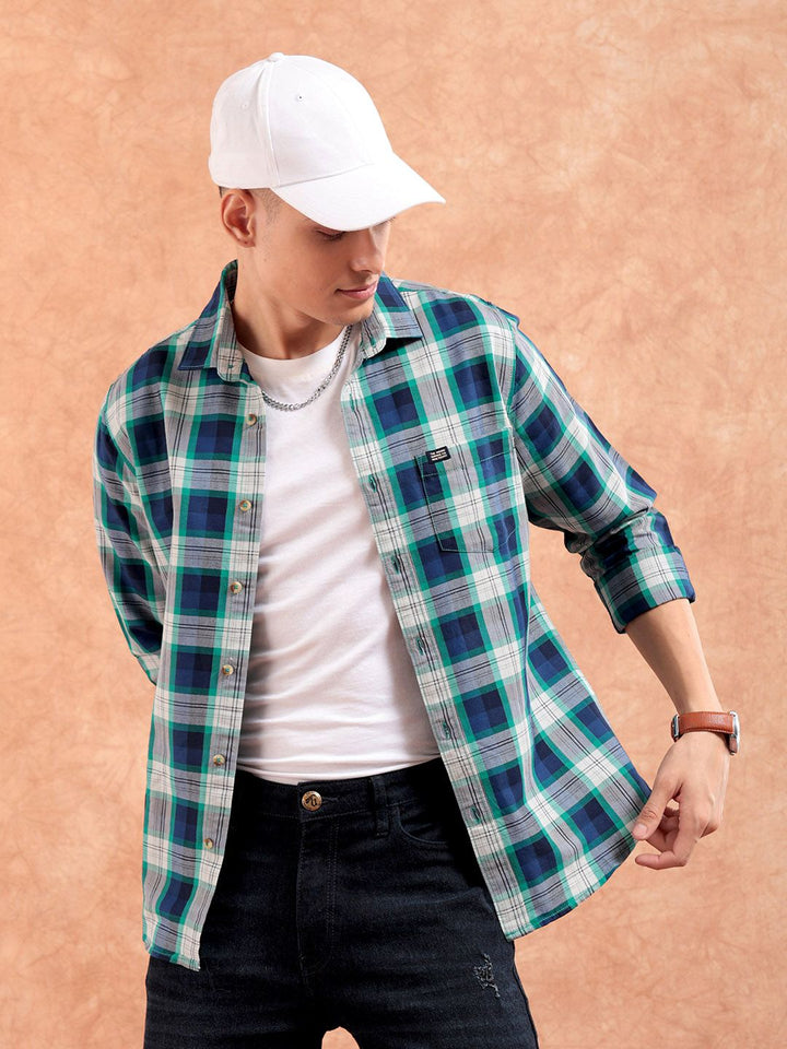 The Indian Garage Co Men Green & Navy Blue Regular Fit Checked Casual Shirt
