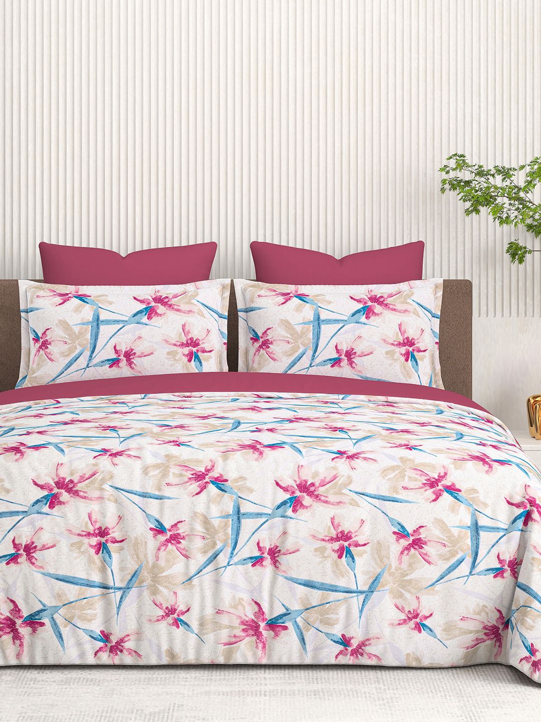 Cortina Glazed Cotton Pink Floral 140 TC King Bedsheet with 2 Pillow Covers