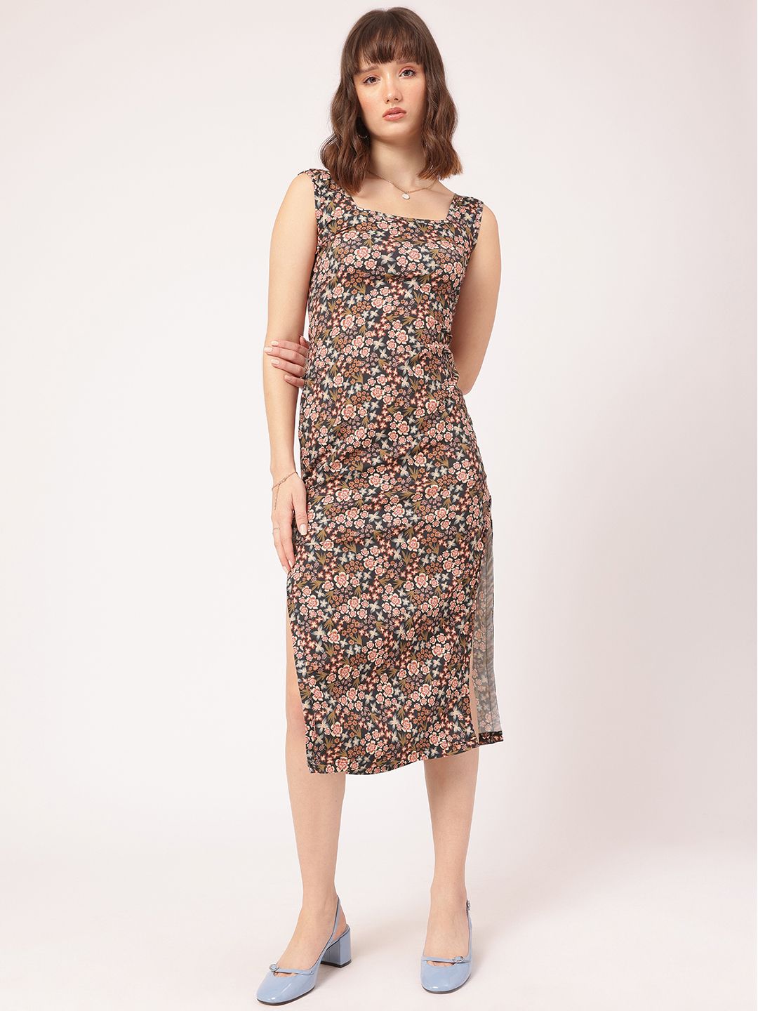DressBerry Dainty Florals Sheath Midi Dress with Slit
