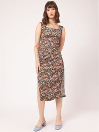 DressBerry Dainty Florals Sheath Midi Dress with Slit