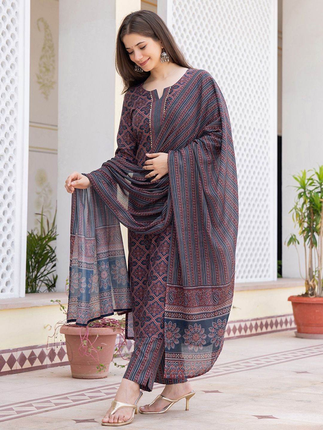 KALINI Ethnic Motifs Printed Regular Gotta Patti Straight Kurta with Trousers & Dupatta