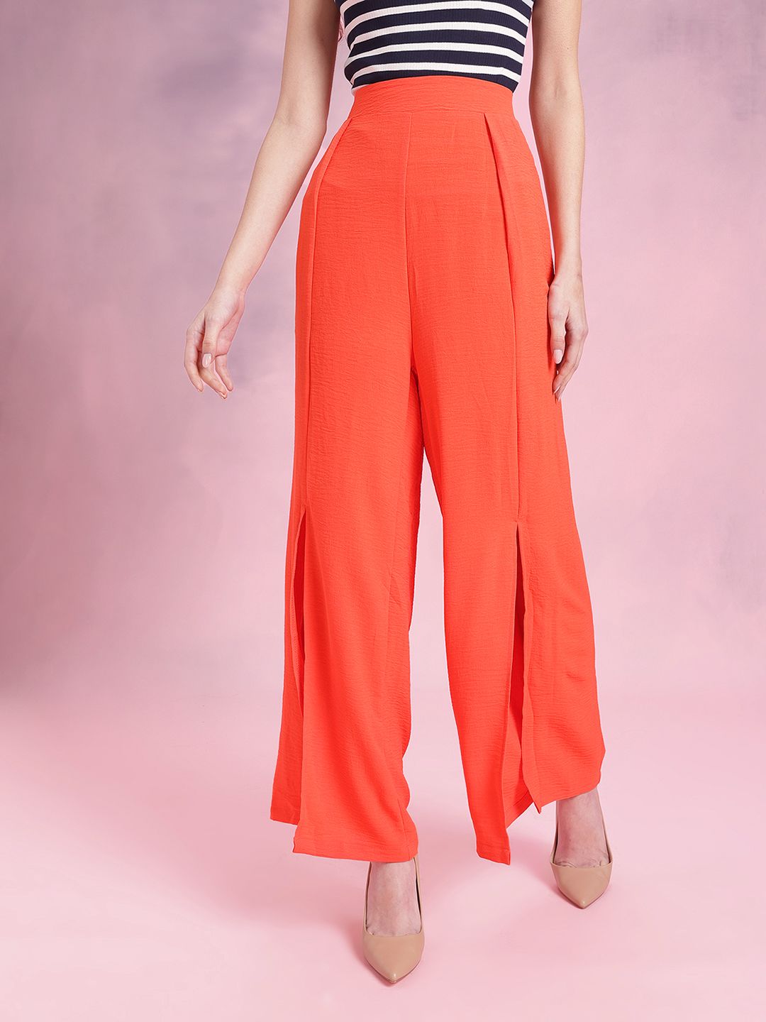DressBerry Women Mid-Rise Flared Fit Pleated Detail Parallel Trousers with Front Slits