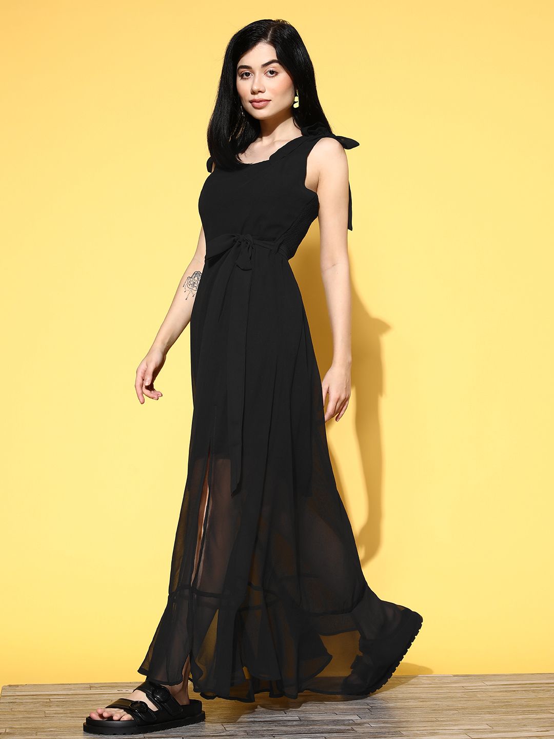 Berrylush Women Elegant Black Solid Fluid Tie-Up Dress