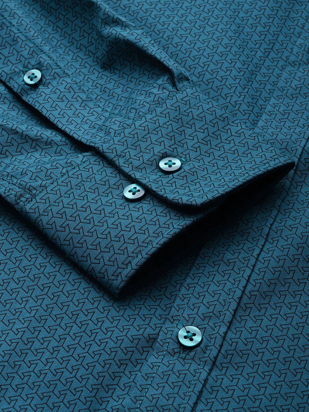Park Avenue Slim Fit Geometric Printed Formal Shirt