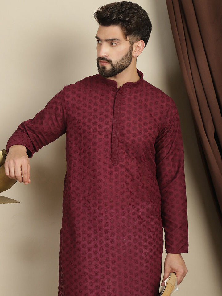 Anouk Striped Mandarin Collar Long Sleeves Cotton Thread Work Kurta